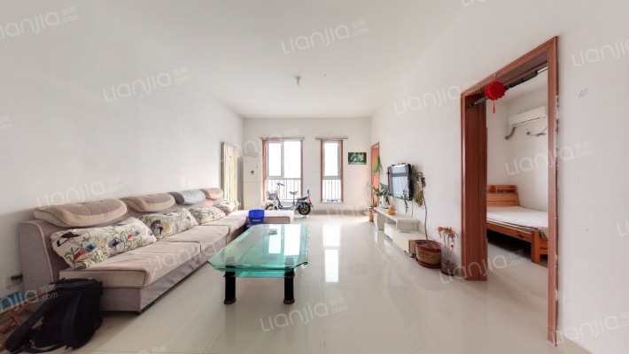 鲁伟北海公寓二手房实景图