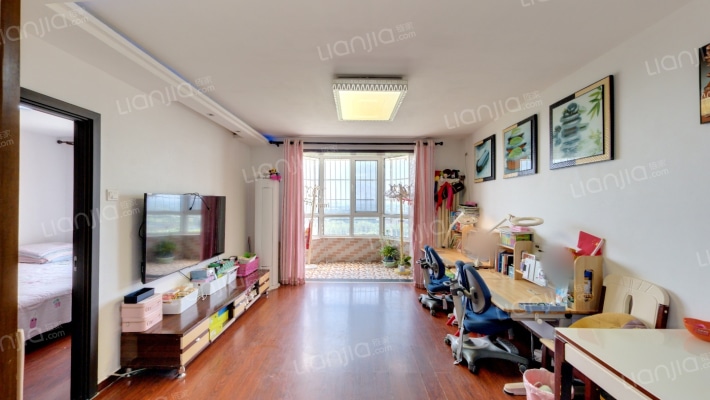 翠成馨园C区二手房实景图