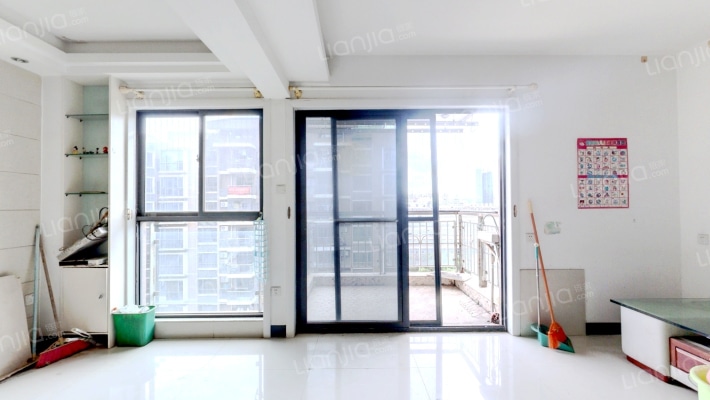 雅园二手房实景图