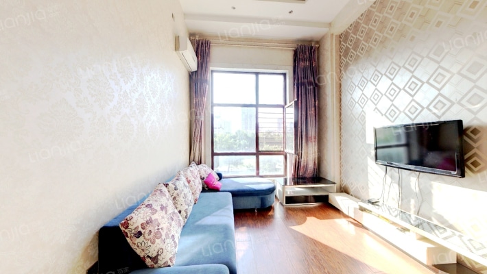 人和名苑二手房实景图