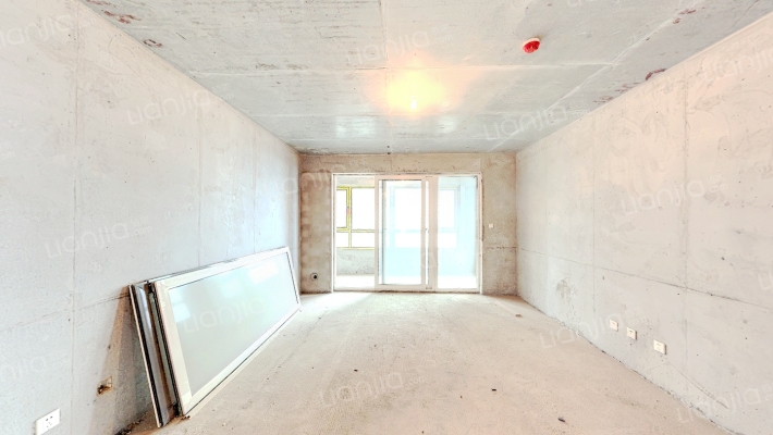 颐馨湿地壹号二手房实景图