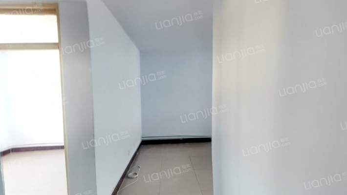 宣府大街30号院二手房实景图