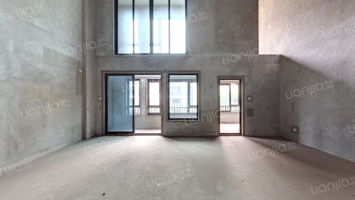 鲁能领秀城4街区南区二手房实景图