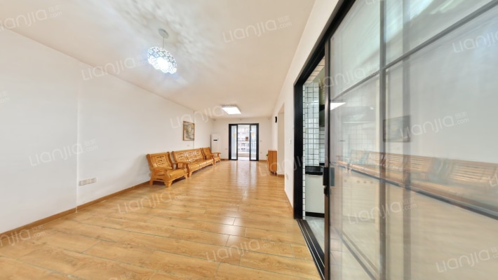 锦秀花苑二手房实景图