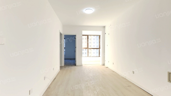 出售 天伦湾一期 南向 经典小两居-客厅