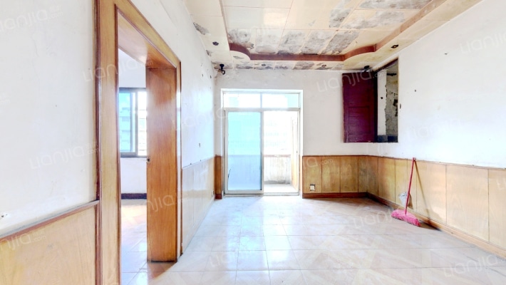 青年路127号二手房实景图