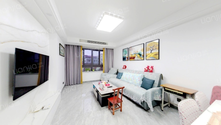 新兴岚湾一期西区二手房实景图