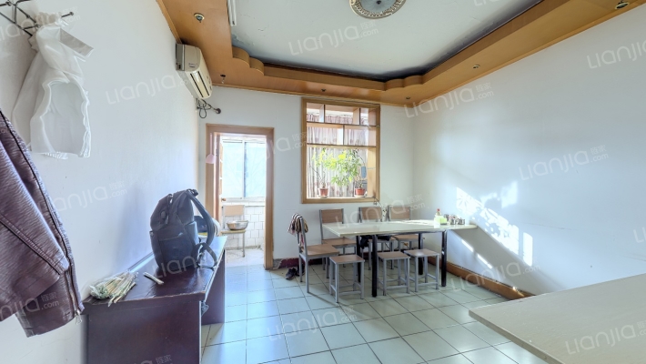 七一三航海小区二手房实景图