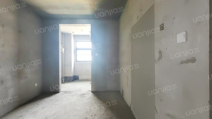 凤凰花园A02秋实苑二手房实景图