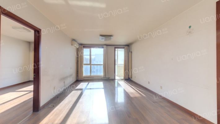 顺驰领海二手房实景图