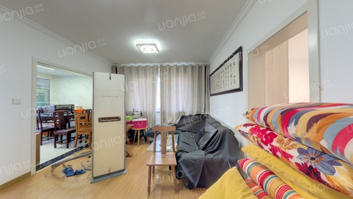 栖凤花苑三期二手房实景图