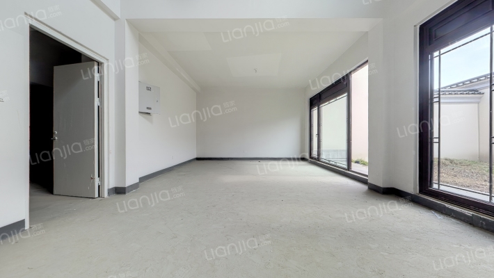 观湖里二手房实景图