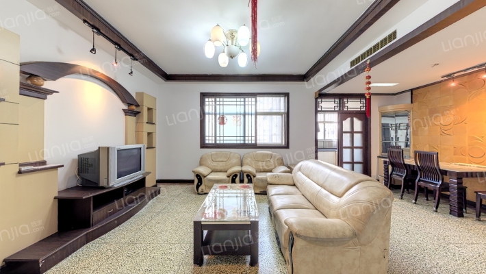 财政局家属院二手房实景图