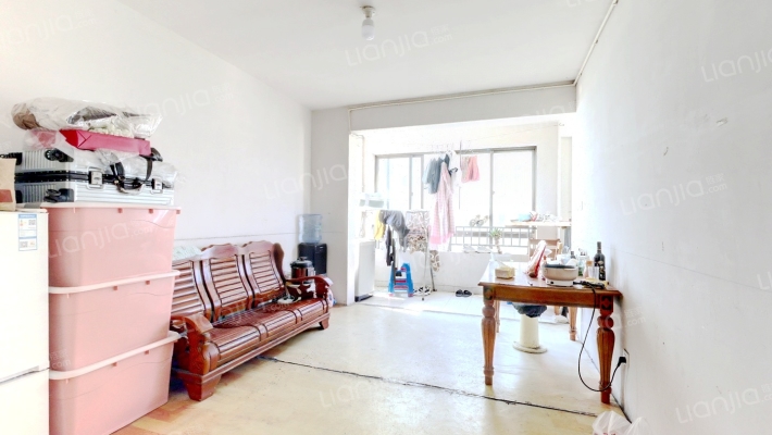 更楼新苑二手房实景图