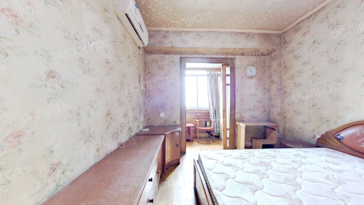 体育场路71-176号二手房实景图