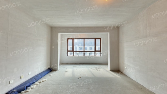 上善颐园含芳苑二手房实景图