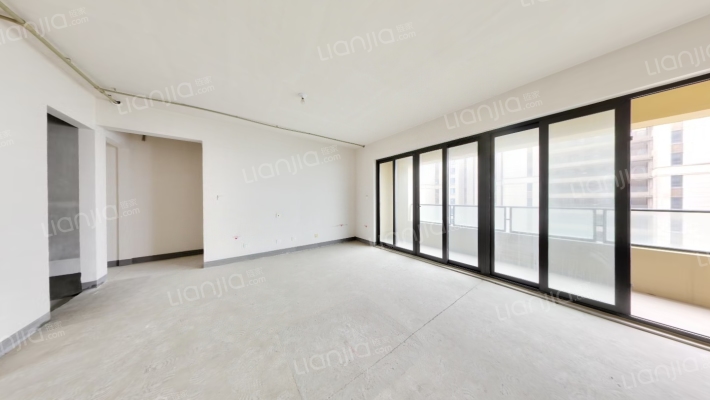 鲁能公馆二手房实景图