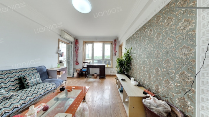 鹏辉新天居三期二手房实景图