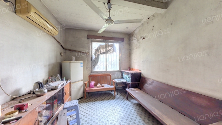 广钢鹤平小区二手房实景图