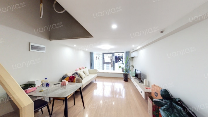 海伦国际二手房实景图