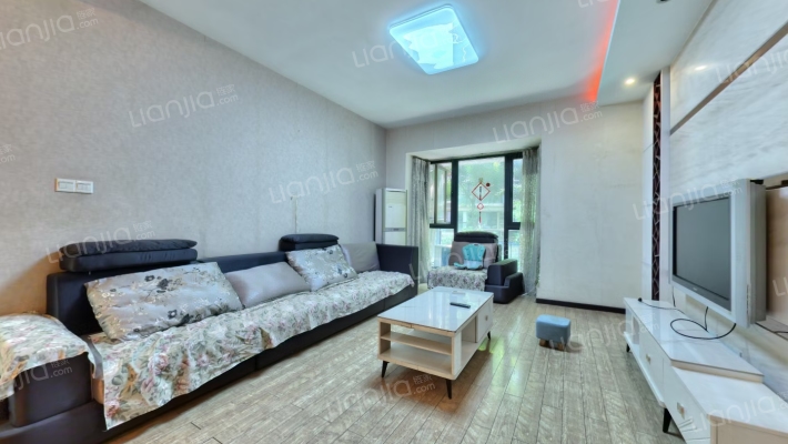 世纪金沙二手房实景图