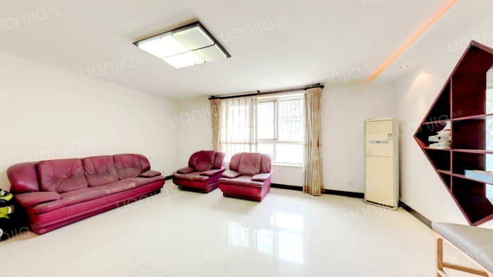 雷奥公寓二手房实景图