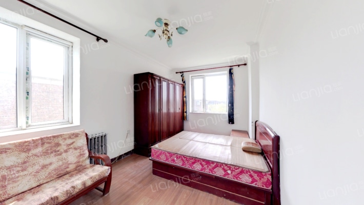 长江里二手房实景图