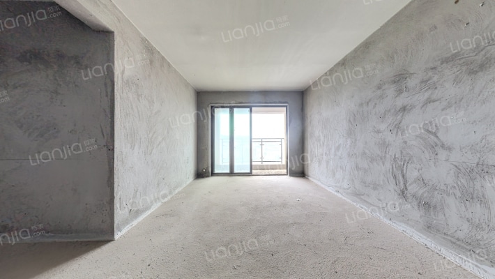 新尚名居二手房实景图