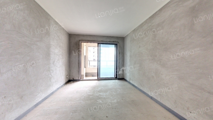 鲁能泰山7号六街区二手房实景图