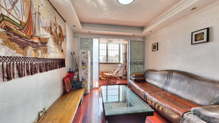 天海华庭二手房实景图