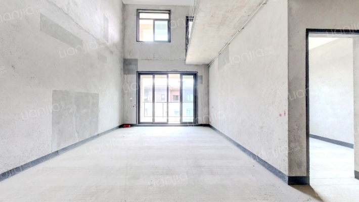 海兰云天湖山壹号二手房实景图