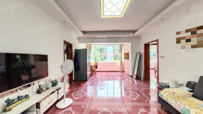 西亚广场二手房实景图