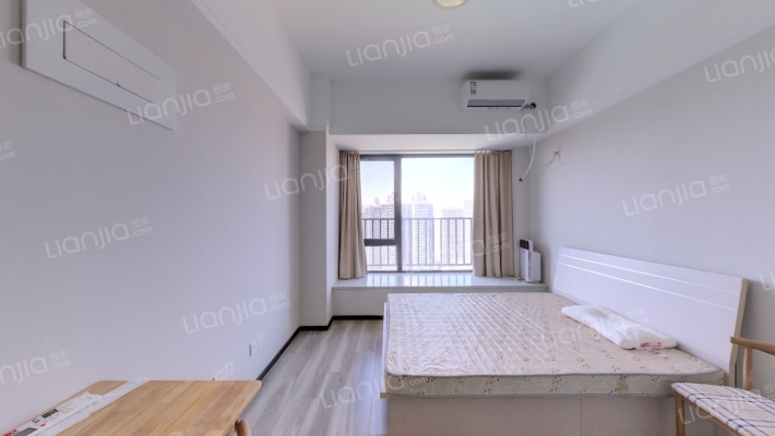 鲁商凤凰广场二期二手房实景图