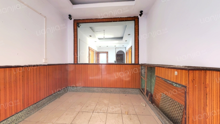 市交警支队家属院中院二手房实景图