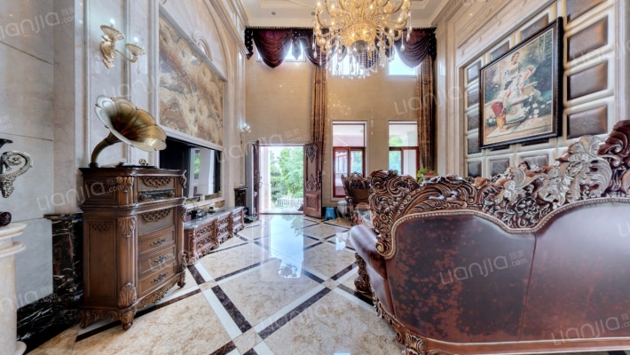 金龙豪爵二手房实景图