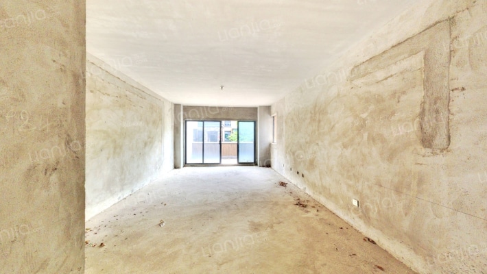 天麓二手房实景图