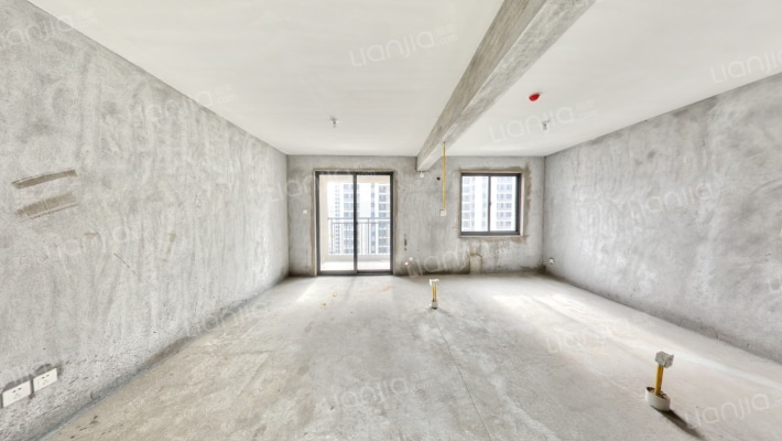 新榕金岚秀山二手房实景图