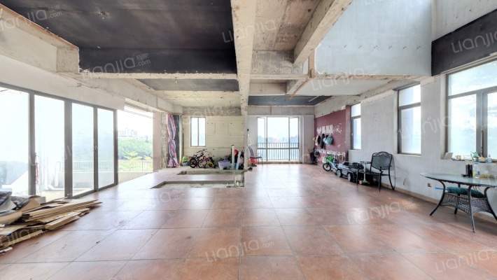 中央盛景二手房实景图