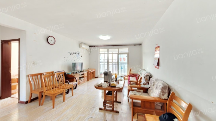 西韩新苑二手房实景图