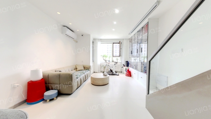 汇宏金融港二手房实景图