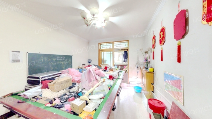 陕建一建集团工人新村小区西院二手房实景图