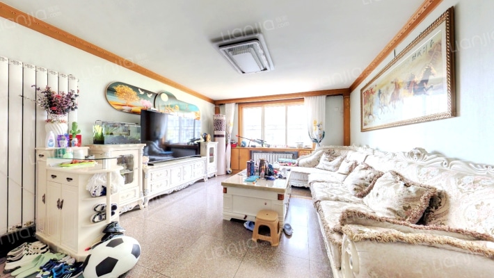 新秀花园二手房实景图