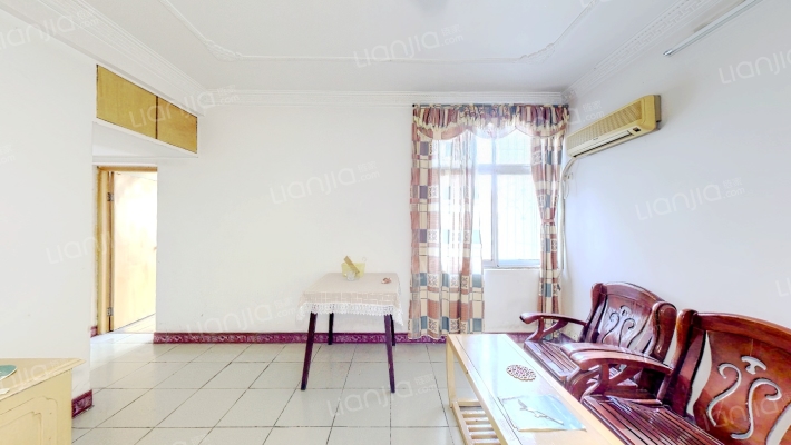 银海花园南区二手房实景图