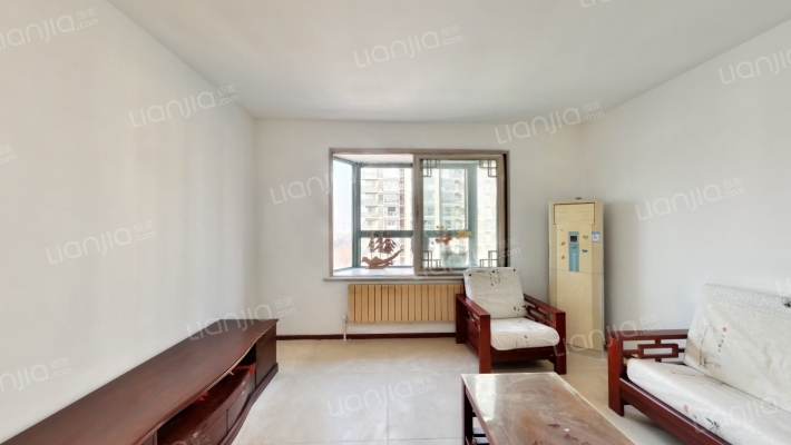 新东方花园二手房实景图