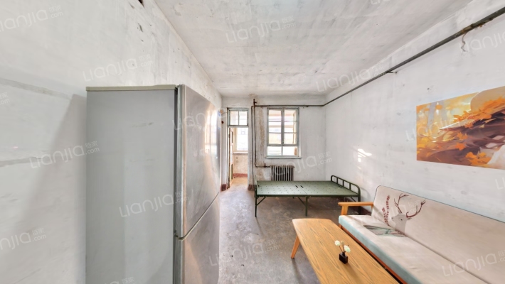 威远集团宿舍二手房实景图