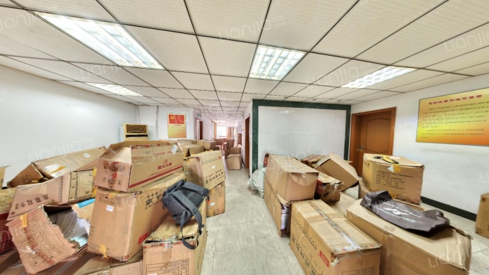 宝锡大厦二手房实景图