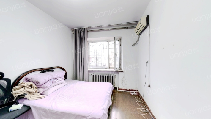 松拖小区二手房实景图