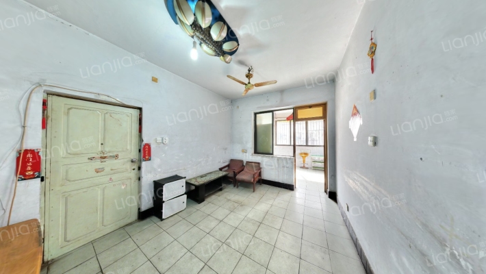 成钢新小区二手房实景图