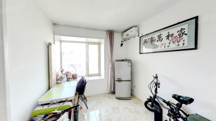 秋丽家园二手房实景图