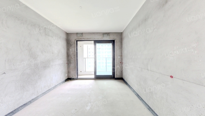 融创溪山春晓二期二手房实景图